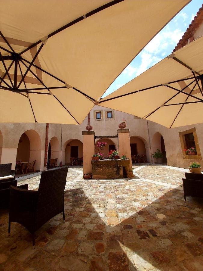 Al Convento Hotel San Mauro Castelverde Bagian luar foto