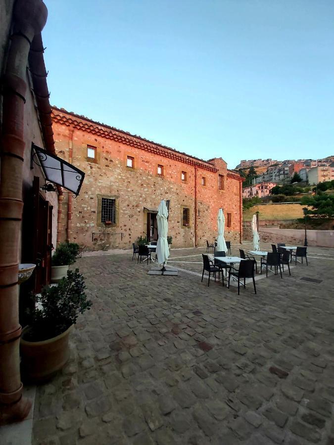 Al Convento Hotel San Mauro Castelverde Bagian luar foto