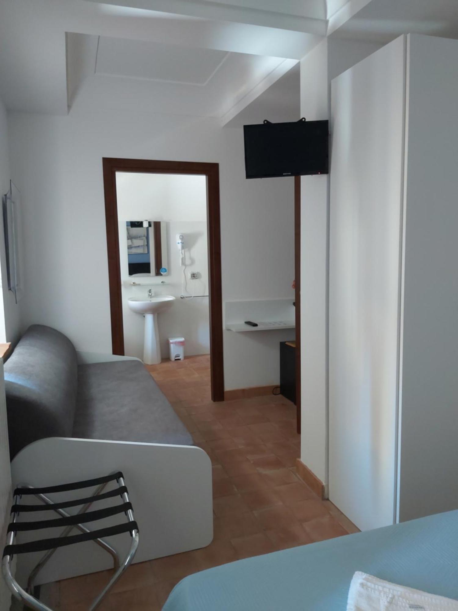 Al Convento Hotel San Mauro Castelverde Bagian luar foto